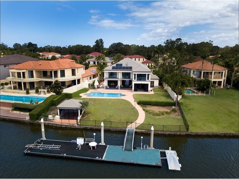 3115 Riverleigh Drive, Hope Island QLD 4212