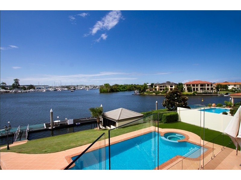 3115 Riverleigh Drive, Hope Island QLD 4212