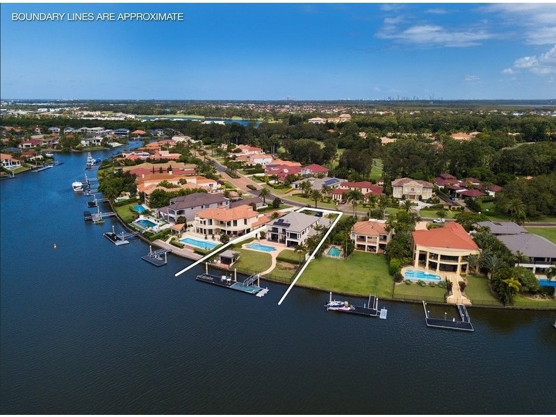 3115 Riverleigh Drive, Hope Island QLD 4212