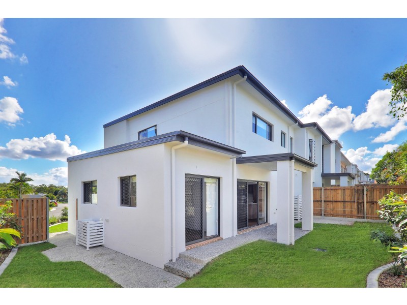 36 Avondale Crescent, Parkinson QLD 4115