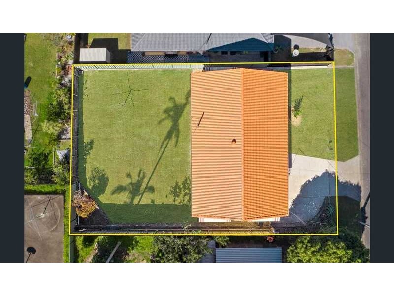 14 Dolphin Street, Macgregor QLD 4109