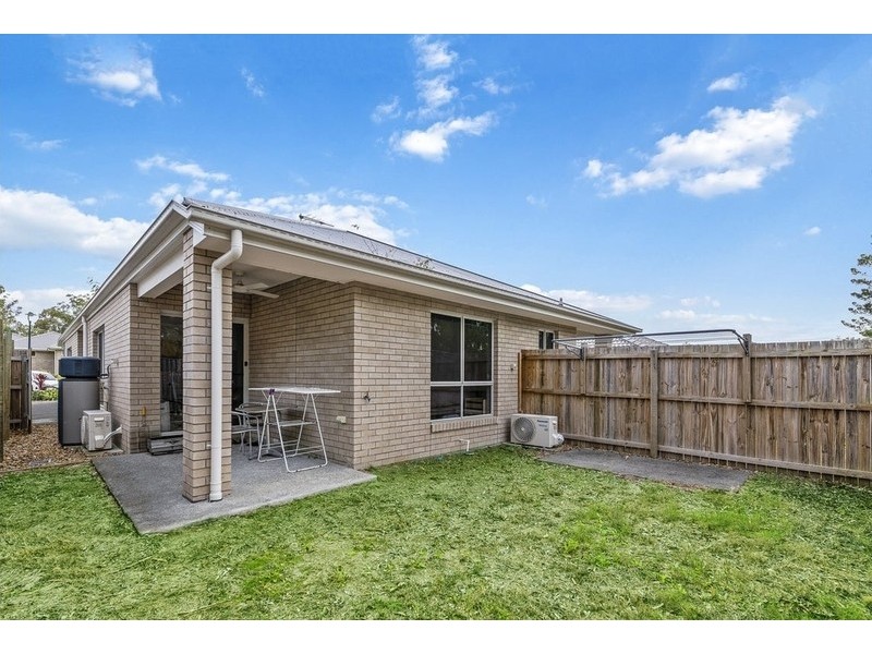 2/10 Sandy close, Browns Plains QLD 4118