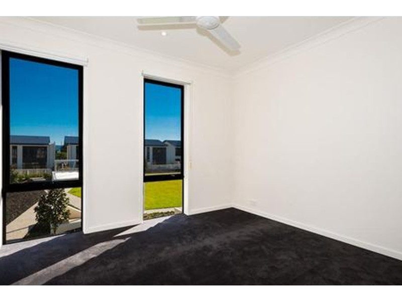 1 Ancora Crescent, Hope Island QLD 4212