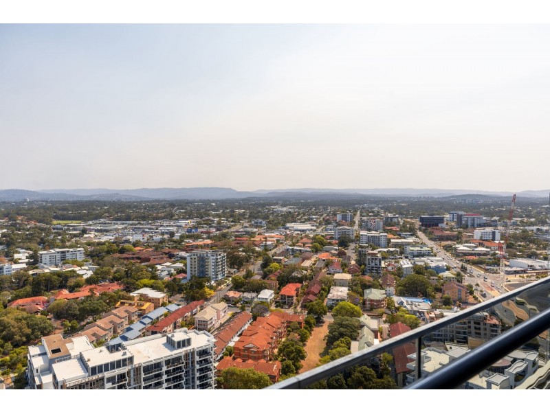 2911/2 Como Cres, Southport QLD 4215