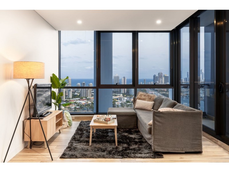 2911/2 Como Cres, Southport QLD 4215