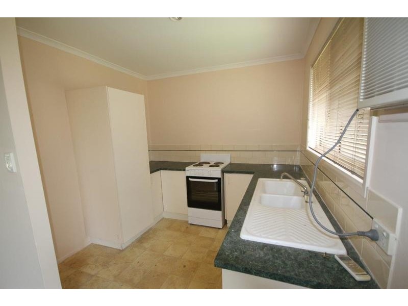 2/6 Rosegum Place, Redbank Plains QLD 4301