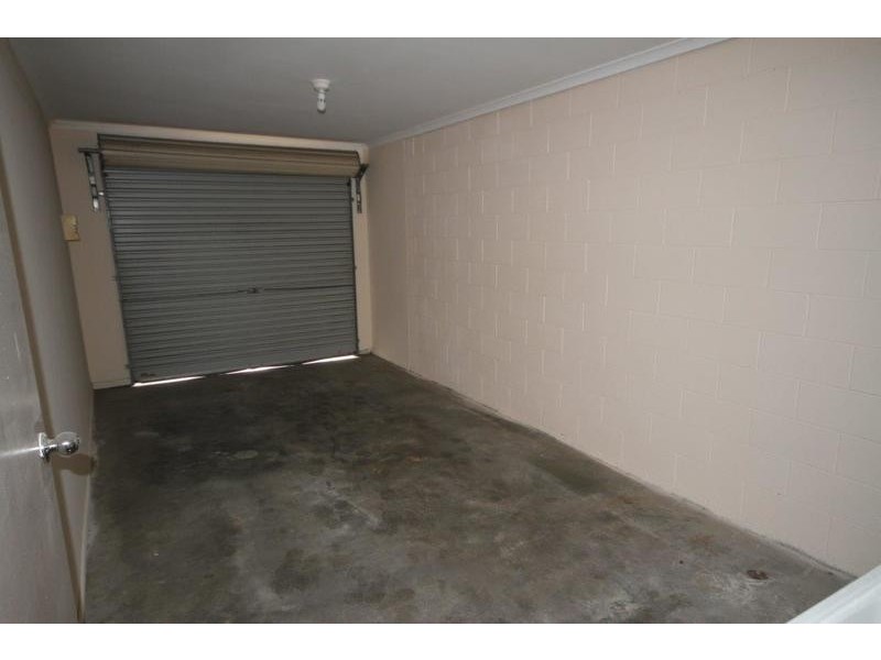 2/6 Rosegum Place, Redbank Plains QLD 4301