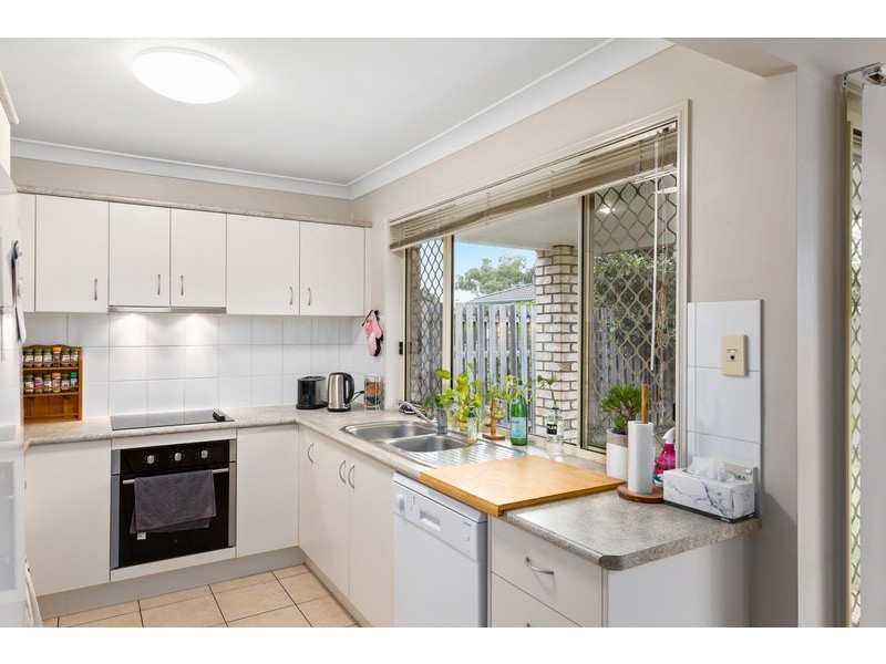 9/100 Oakmont, Oxley QLD 4075