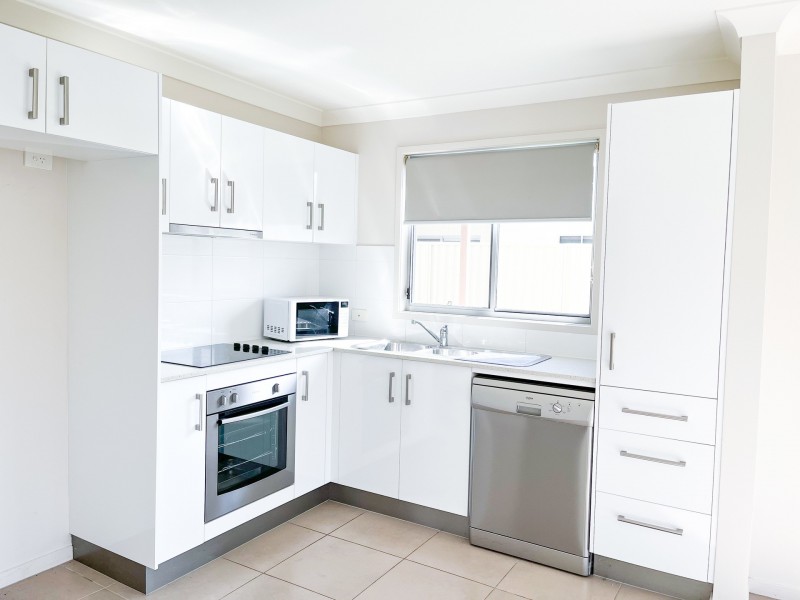 73 Centenary Dr Nth, Middlemount QLD 4746