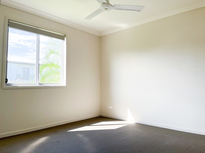 73 Centenary Dr Nth, Middlemount QLD 4746