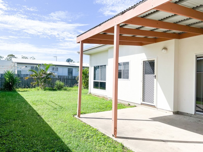 73 Centenary Dr Nth, Middlemount QLD 4746