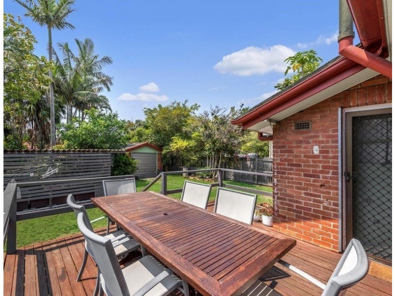 77 Gatling Road, Cannon Hill QLD 4170