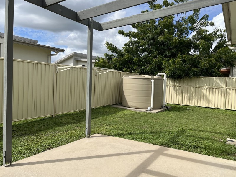 73 Centenary Dr Nth, Middlemount QLD 4746