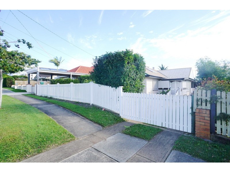 71 Burn Street, Camp Hill QLD 4152