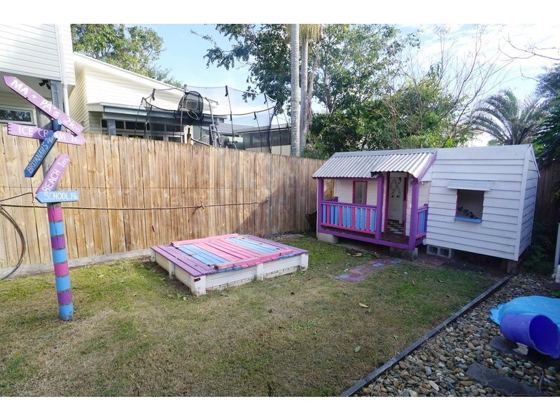 71 Burn Street, Camp Hill QLD 4152