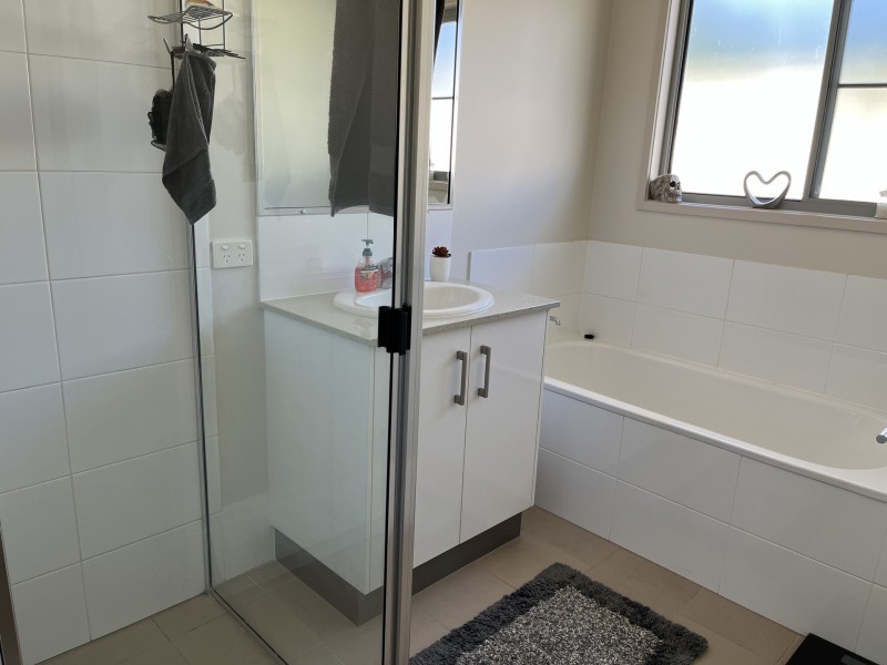 18/73 Centenary Dr North, Middlemount QLD 4746