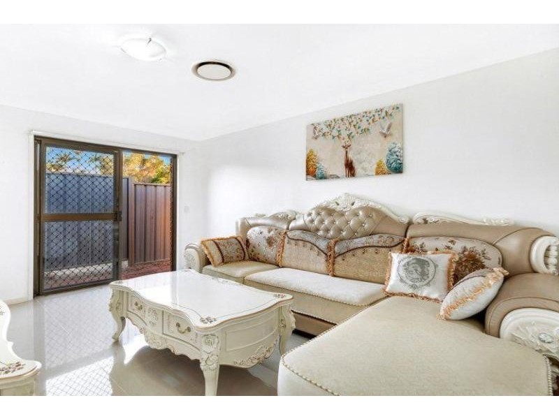 12A Angophora Street, Robertson QLD 4109