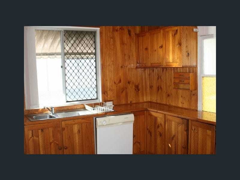 42 Avondale Ave, Annerley QLD 4103