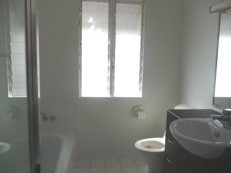 42 Avondale Ave, Annerley QLD 4103