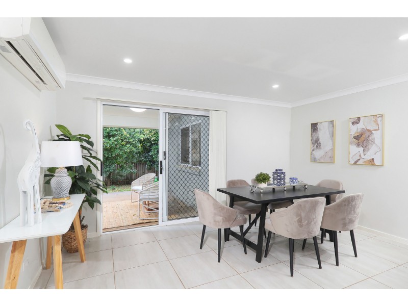 6 Beachwood Street, Redland Bay QLD 4165