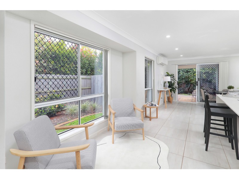 6 Beachwood Street, Redland Bay QLD 4165