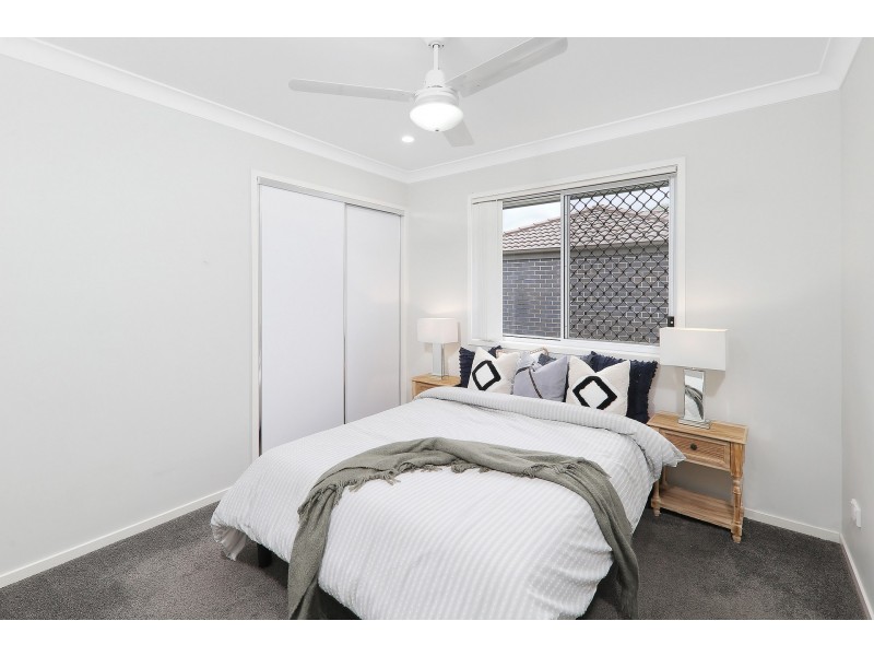 6 Beachwood Street, Redland Bay QLD 4165