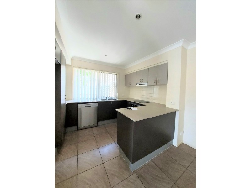 36/2 Weir Drive, Upper Coomera QLD 4209