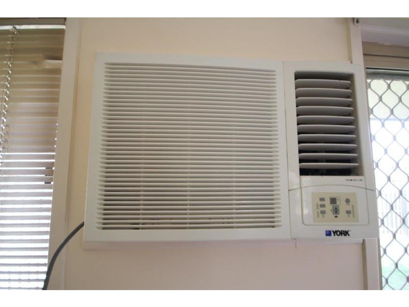 2/6 Rosegum Place, Redbank Plains QLD 4301