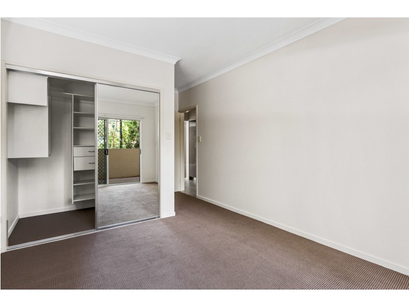 4/230 Melton Road, Nundah QLD 4012