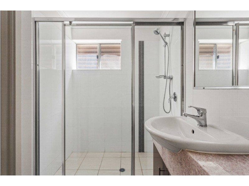 4/230 Melton Road, Nundah QLD 4012