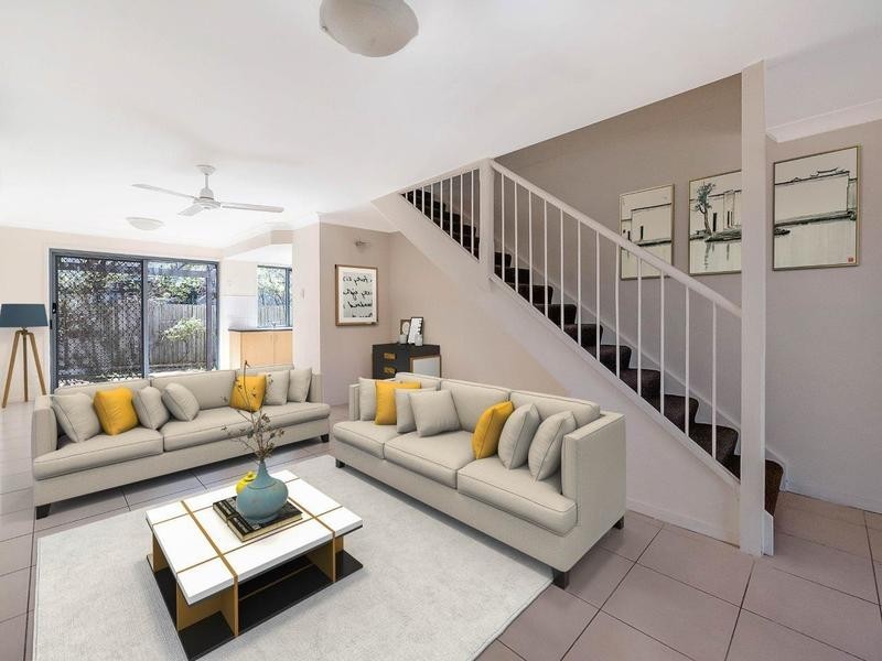39/266 Henty Drive, Redbank Plains QLD 4301