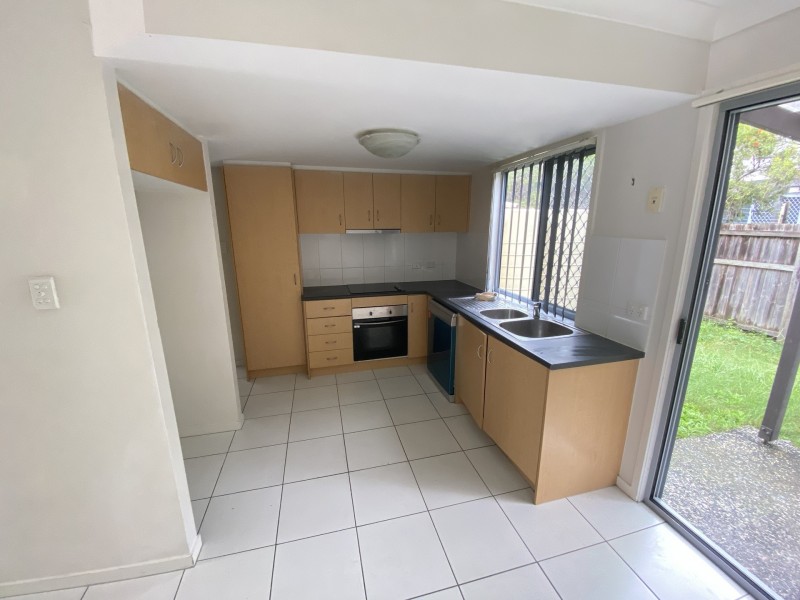 39/266 Henty Drive, Redbank Plains QLD 4301