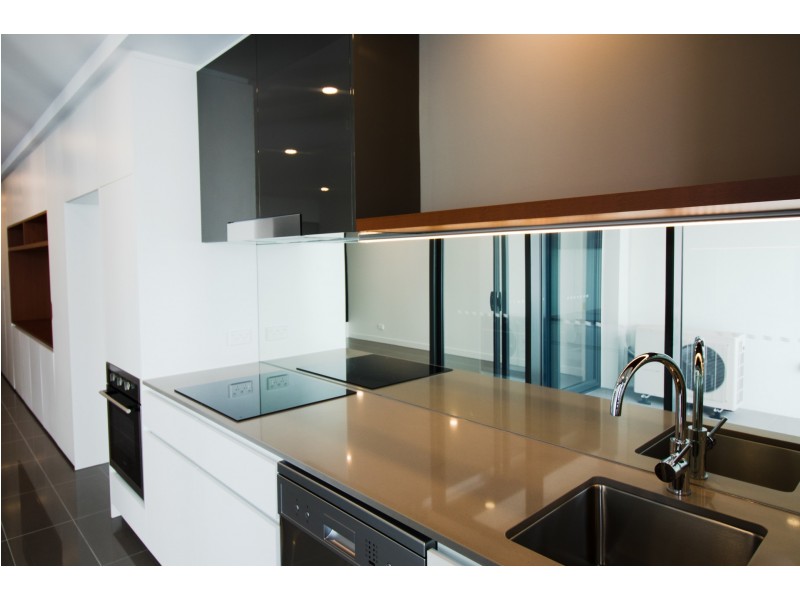 C0214/77 Victoria Street, West End QLD 4101