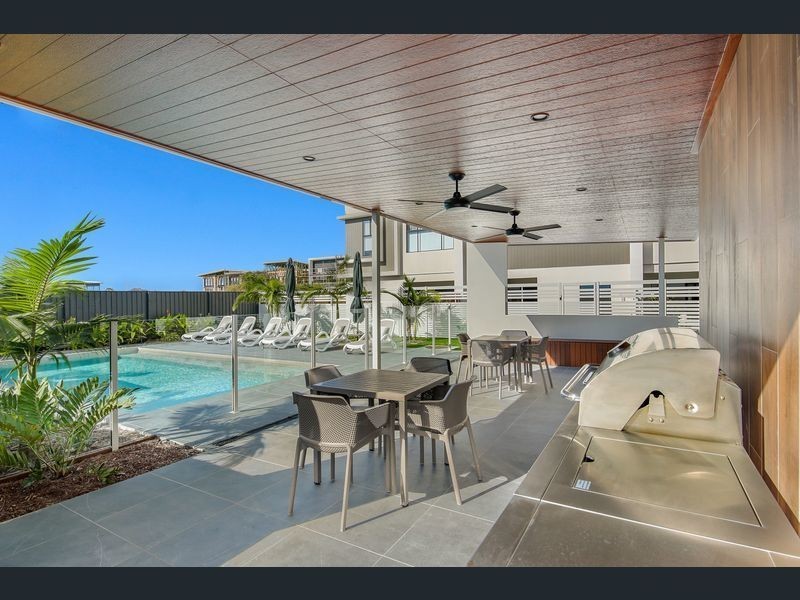 16/33 Sickle Ave, Hope Island QLD 4212