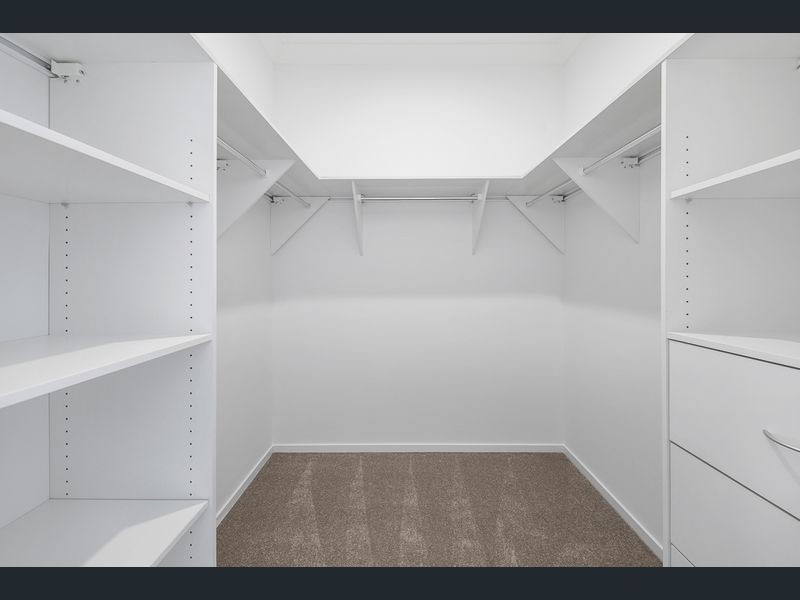 16/33 Sickle Ave, Hope Island QLD 4212