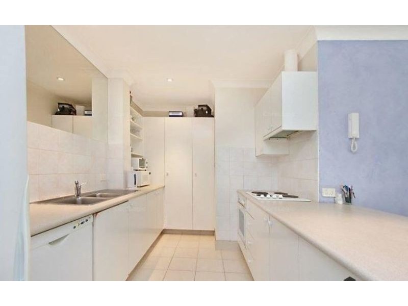 4/6 Albert Street, Burleigh Heads QLD 4220