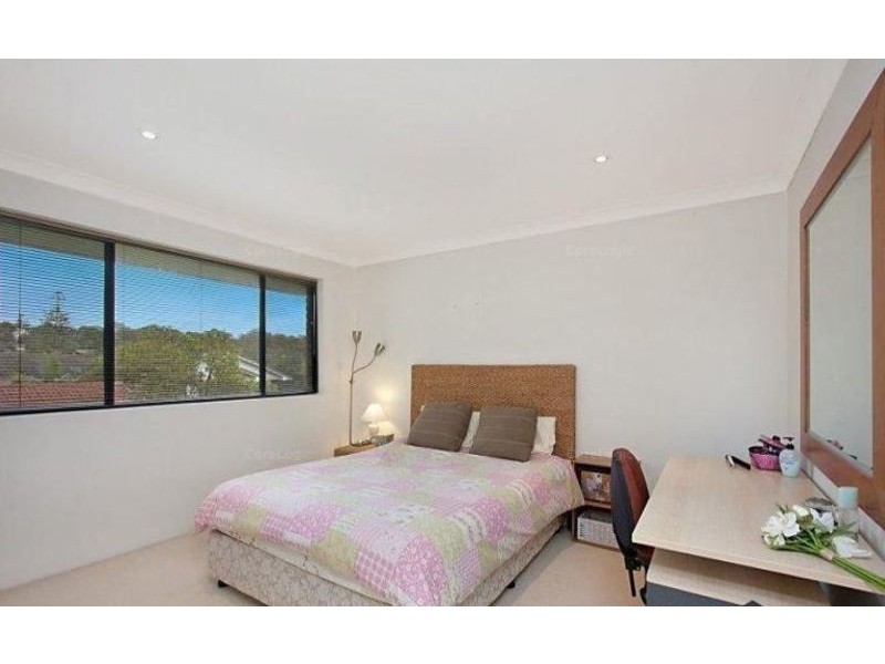 4/6 Albert Street, Burleigh Heads QLD 4220