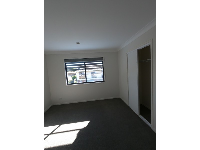 33/337 Spring Street, Kearneys Spring QLD 4350