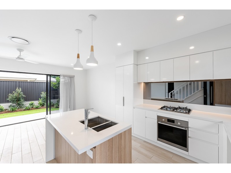 2 Bedroom/42 Sorrento Street, Wynnum West QLD 4178