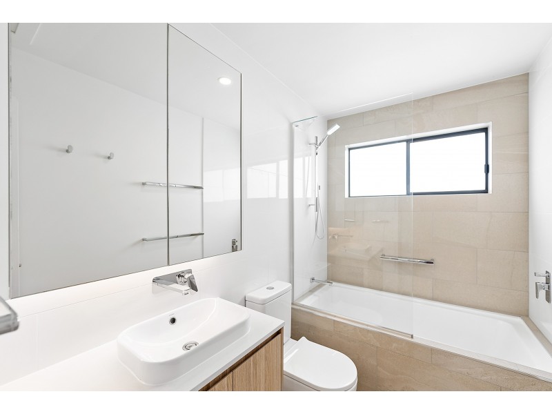 2 Bedroom/42 Sorrento Street, Wynnum West QLD 4178