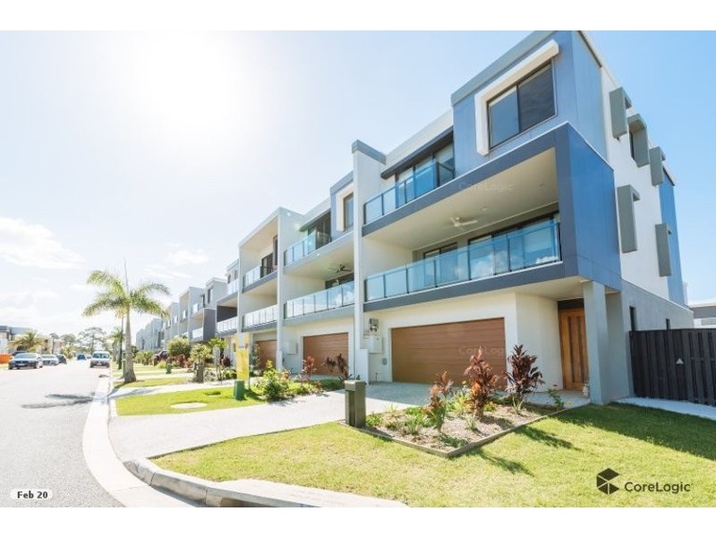 44 Park Cove Blvd, Hope Island QLD 4212