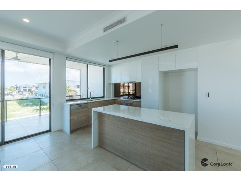 44 Park Cove Blvd, Hope Island QLD 4212