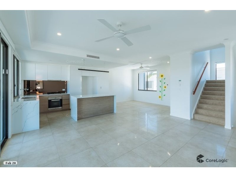 44 Park Cove Blvd, Hope Island QLD 4212