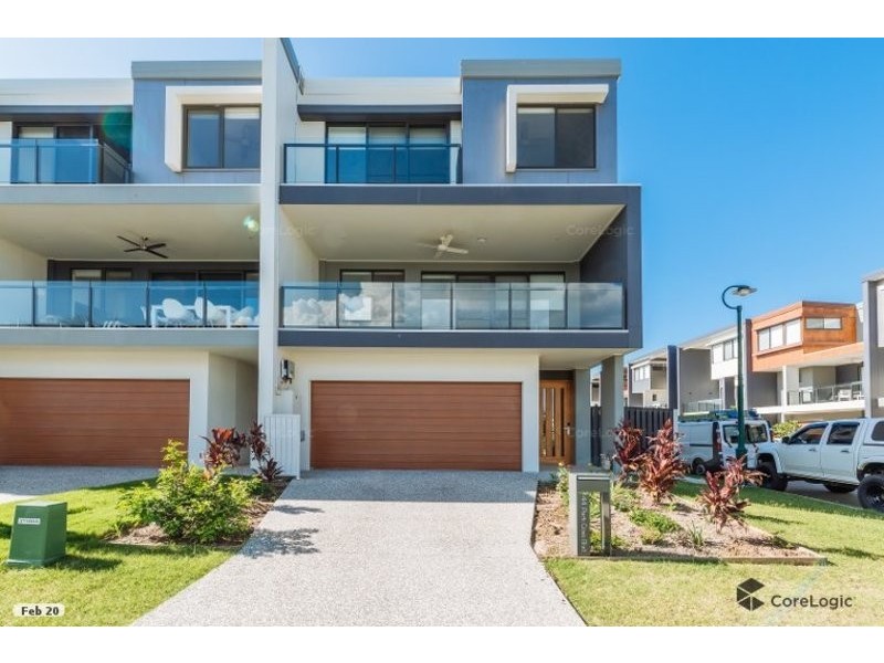 44 Park Cove Blvd, Hope Island QLD 4212