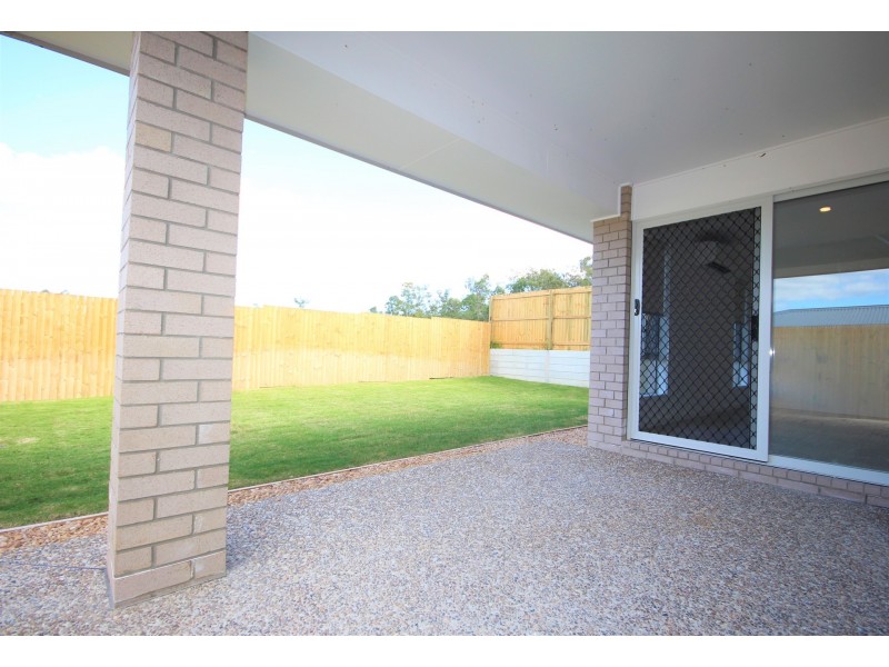 9 Sapphire Street, Park Ridge QLD 4125