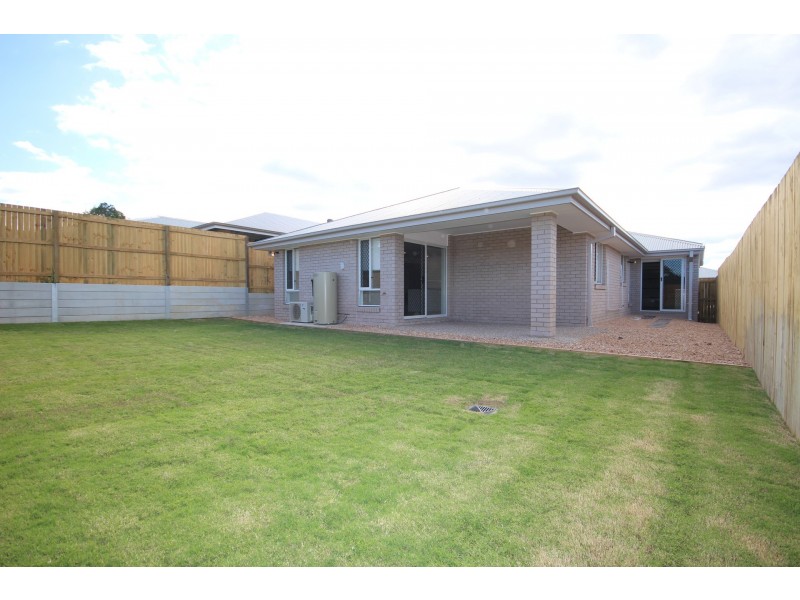 9 Sapphire Street, Park Ridge QLD 4125