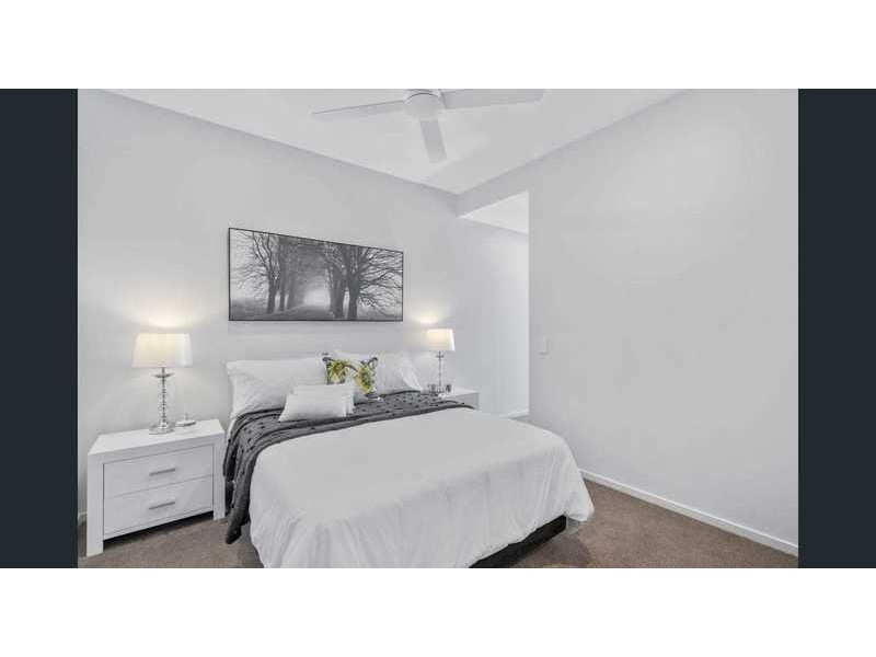1303/2 Bright Place, Birtinya QLD 4575