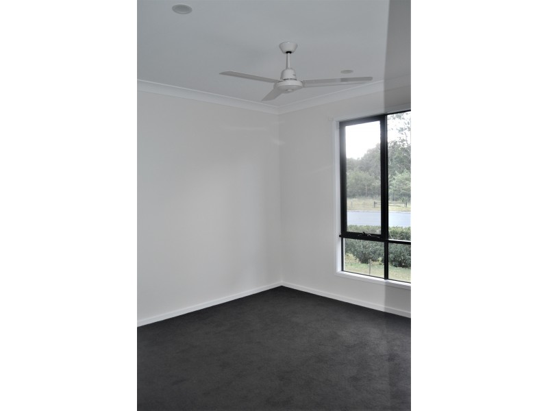 23 Sky Crescent, Pimpama QLD 4209