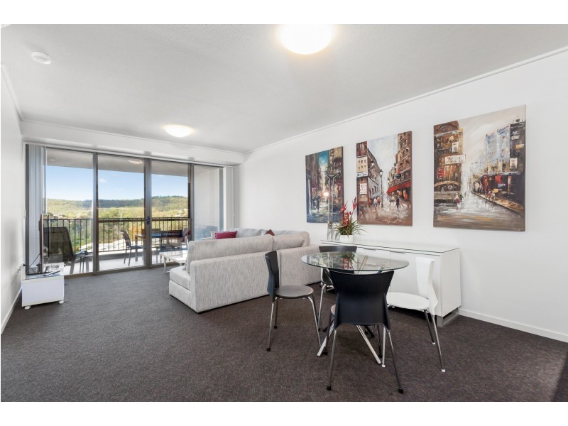 1604/16 Surbiton Court, Carindale QLD 4152