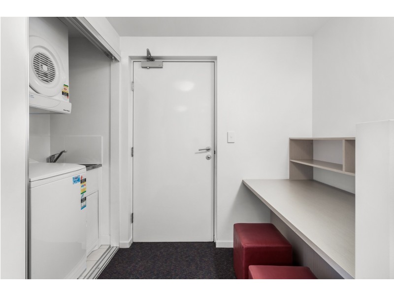 1604/16 Surbiton Court, Carindale QLD 4152